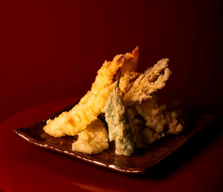 Tempura de crevettes et légumes — Saku