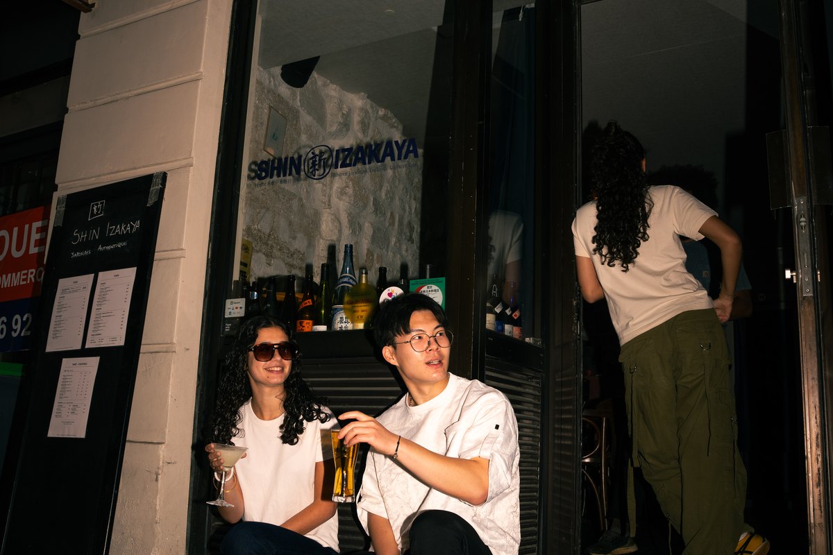 Devant Shin Izakaya, un soir — Saint-Germain-des-Prés