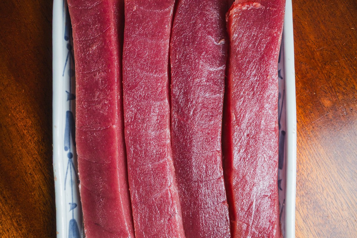 Longes de thon prêtes à la découpe — Tsukizi